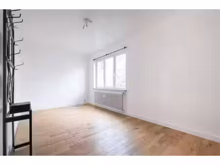 saint-gilles/ châtelain: bel appartement 2 chambres  bureau