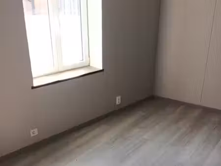 appartement 1 chambre à louer à frameries (45 caractères)
