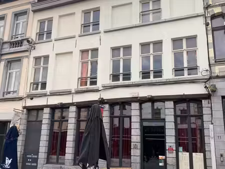 maison de commerce en centre-ville