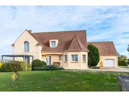maison 6pièce(s) 4chambre(s) 250 m² civry-la-forêt (78910)