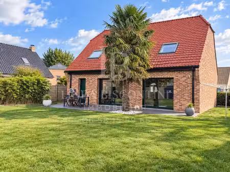 hénin-beaumont – secteur prisé du bord des eaux – maison familiale avec garage et jardin c