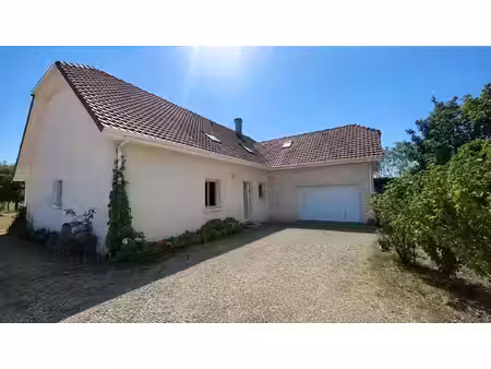 harmon : à vendre maison traditionnelle avec vue sur les pyrénées et logement indépendant