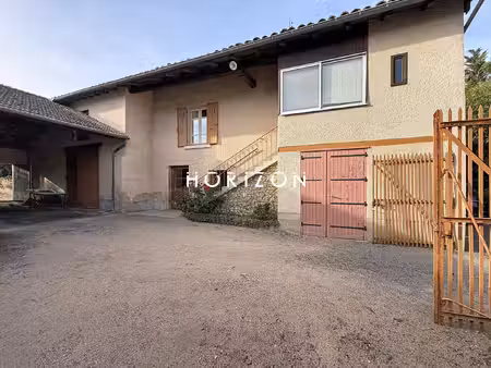 lancié : maison 66 m2  dépendances