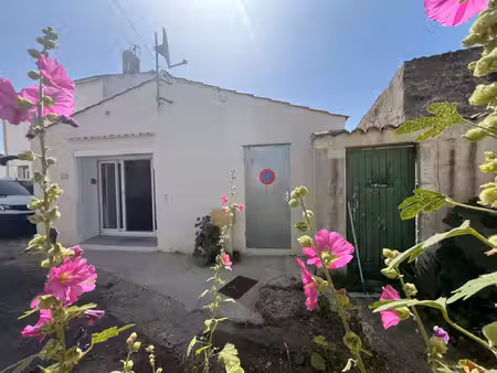 charmante petite maison de pays rénovée avec goût