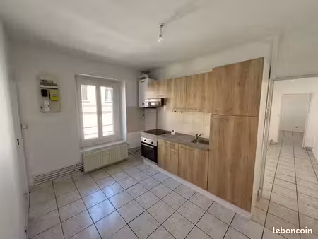 appartement t3 dans un ancien château