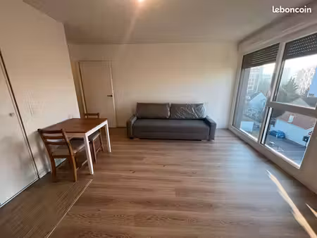 studio 1 pièce 30 m²