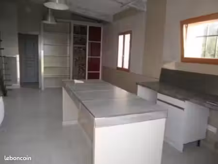 studio 1 pièce 35 m²
