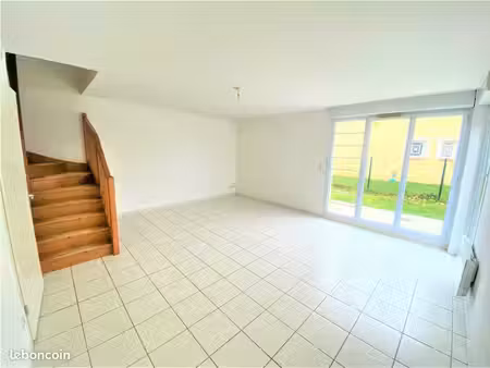 villa 4 pièces 82 m²