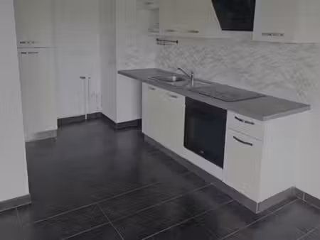 bel appartement t2 résidence du ruisseau