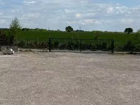 terrain privatif 600m2