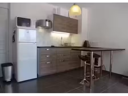 location meublée appartement 2 pièces 40 m² à marseille 7ème (13007)  950 €