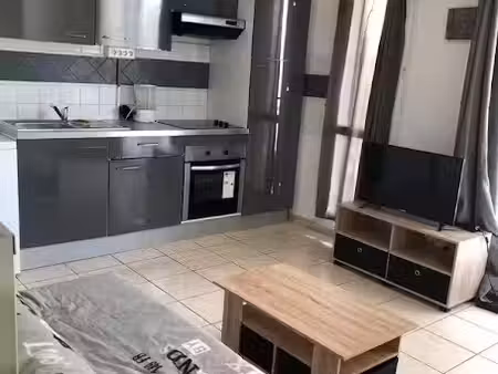 location meublée appartement 2 pièces 38 m² à montpellier (34000)  865 €