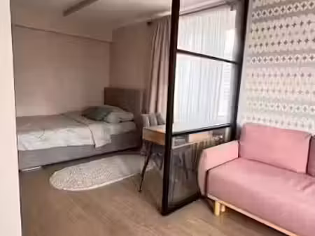 location meublée appartement 1 pièce 27 m² à paris 18ème (75018)  930 €