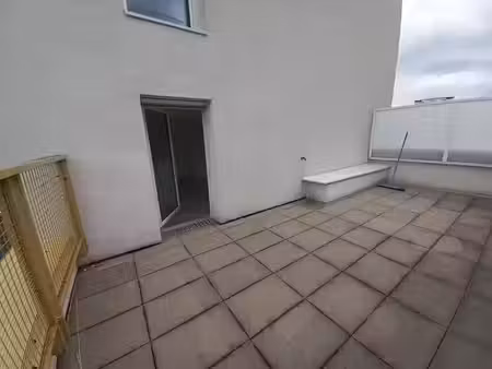 location appartement 4 pièces 79 m² à grenoble (38000)  1 025 €