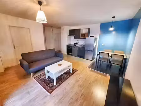 location meublée appartement 2 pièces 45 m² à nanterre (92000)  1 220 €