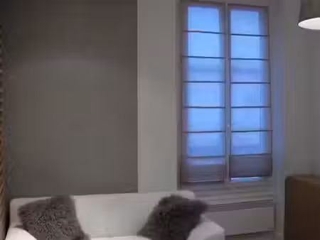 location meublée appartement 3 pièces 35 m² à levallois-perret (92300)  1 470 €