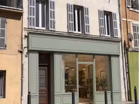 local commercial rue de lodi