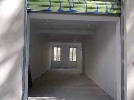 local commercial/professionnel 55m2 refait à neuf