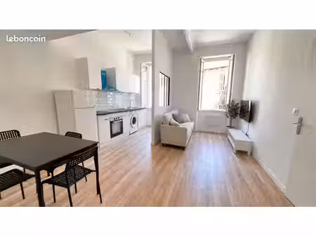 t2 43 m² rénové – le camas
