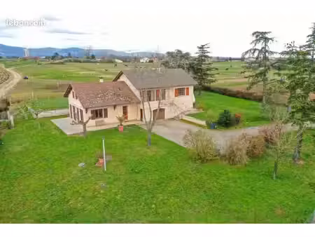 maison 7 pièces 166 m²