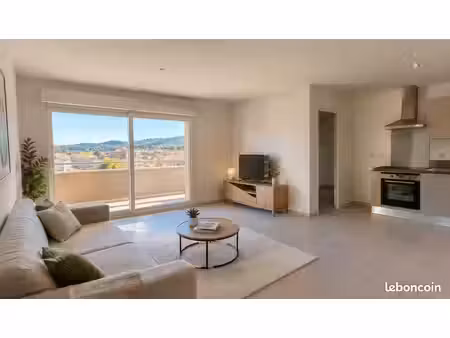 type deux de 37m2 avec terrasse