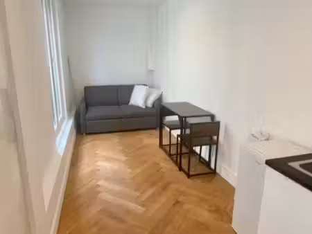 bureau professionnel meublé – 18 m² – bellecour  lyon