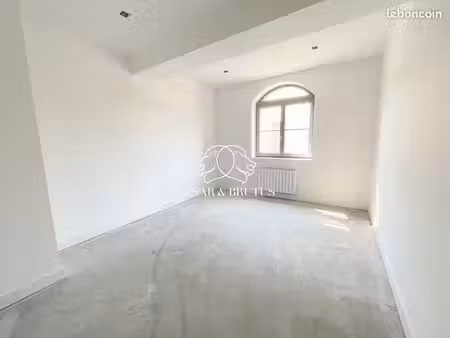 studio 1 pièce 25 m²
