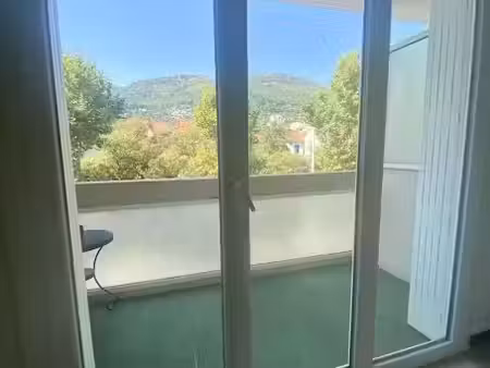 location appartement 1 pièce 25 m² à toulon (83000)  540 €