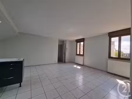 location appartement 4 pièces 67.56 m² à varennes-vauzelles (58640)  530 €