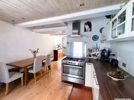 maison 4 pièces – terrasse et grand garage/atelier