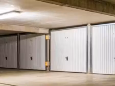 location box fermé - quartier minelle