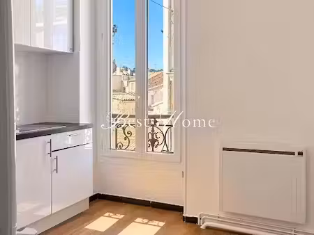 location appartement 2 pièces 50 m² à nimes (30000)  650 €