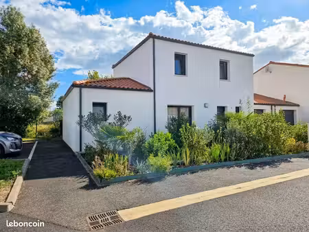 projet de construction d'une maison 90 m² avec terrain à saint-martin-de-crau (13)