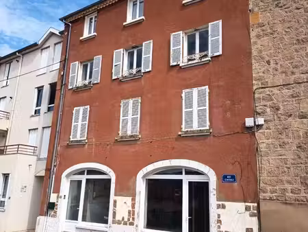 immeuble avec 4 appartements