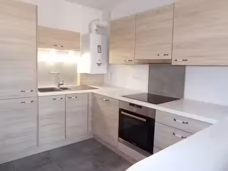 location appartement 2 pièces 43.96 m² à bruges (33520)  764 €
