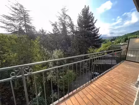 location appartement 4 pièces 135 m² à saint-chamond (42400)  800 €