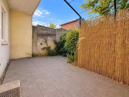location appartement 3 pièces 69.48 m² à lyon 8ème (69008)  1 070 €