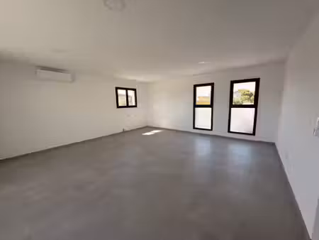 local commercial neuf