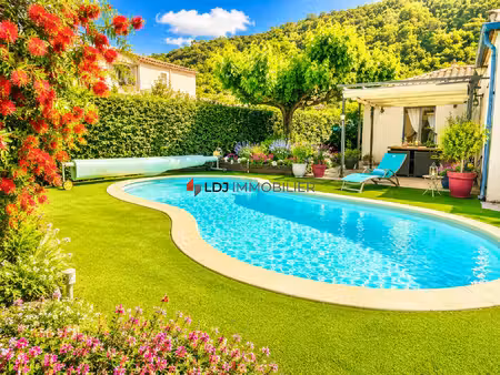 villa 4 faces plain pied + piscine + garage