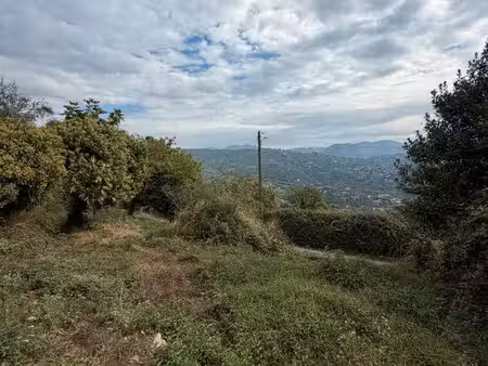 terrain constructible de 3 000 m² en zone urbaine  châteauneuf-villevieille (06)