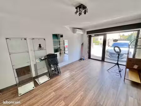 local 15 m² aix-en-provence
