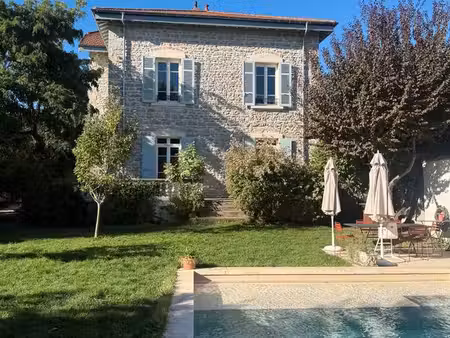maison champagne-au-mont-d'or