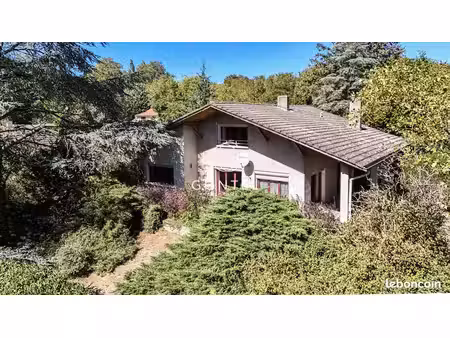 maison 7 pièces 229 m²