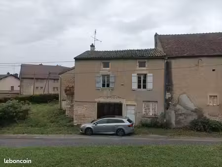 à vendre – immeuble à rénover à lyon – 250 m²