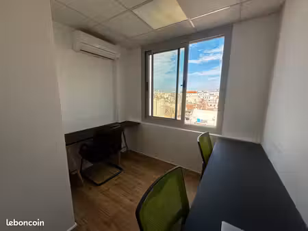 bureaux fermé en flex office – proximité vieux port – terrasse - tout compris - 400