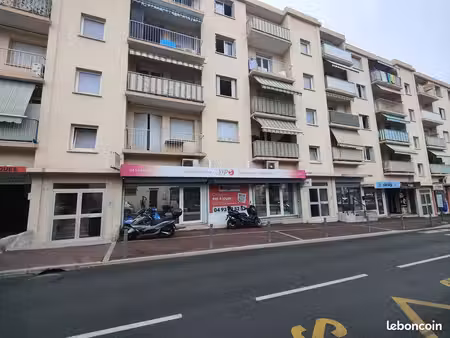 local commercial 116 m² vallauris