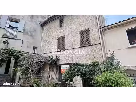maison de village à rénover entièrement  cachet ancien et cave voûtée