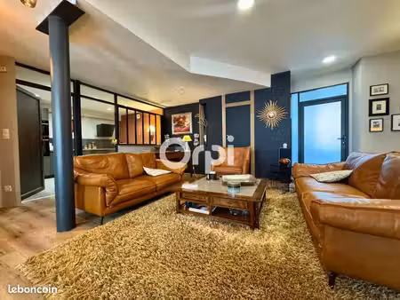 appartement 3 pièces 113 m²