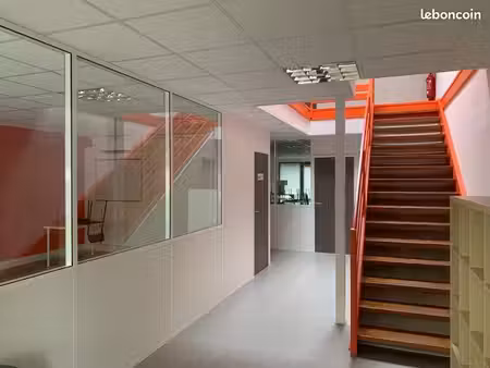 locaux professionnels de 228 m² à reprendre – bron (69)