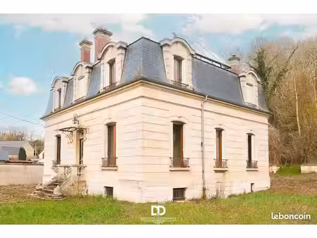 l’assoupie – maison de maître en pierre à réinventer avec dépendance